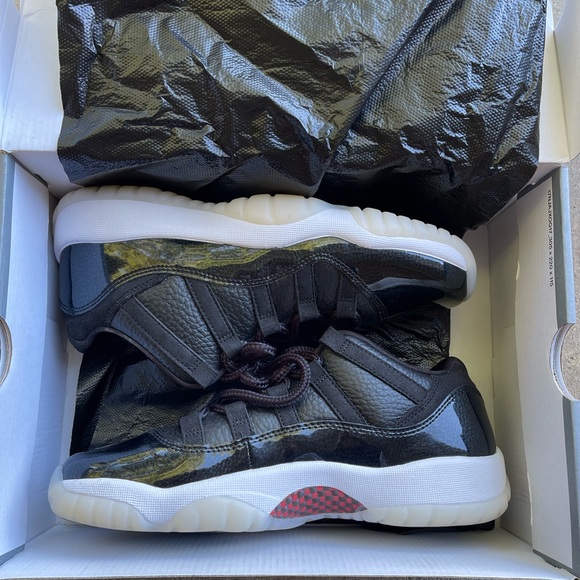 Jordan 11 low
